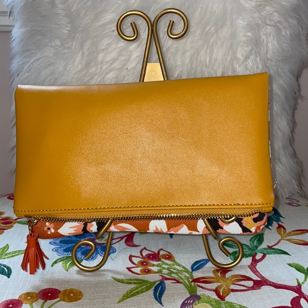 #RachelPally - Fall into Fashion Clutch 🍊